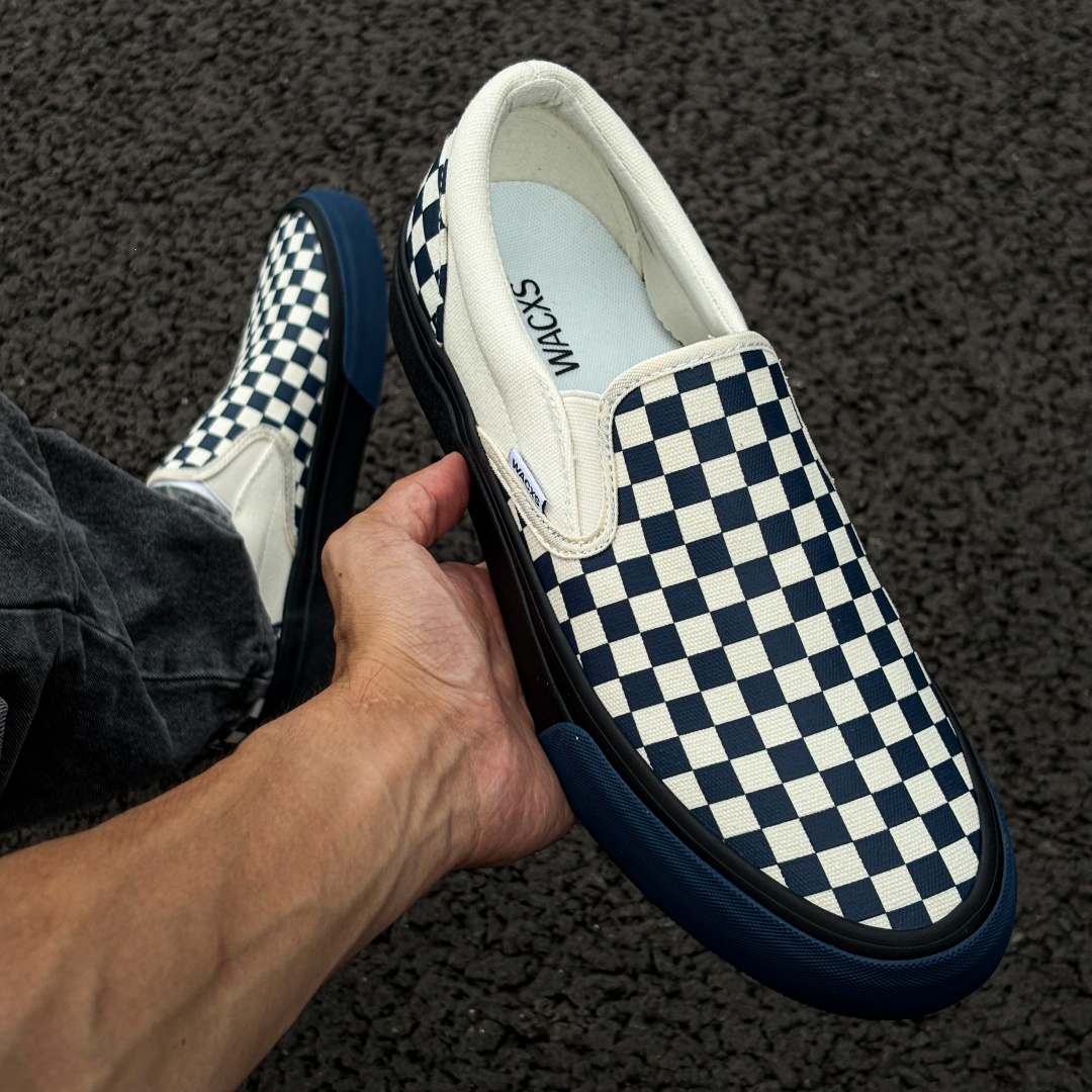 Niebiesko-białe wsuwane buty w – Adidas Shoes Superstar recenzja i cena